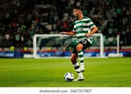 为什么跑垒员在通过每一个垒包时都必须踩到其正中央以示尊重